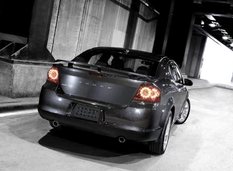  Dodge Avenger 2010 года  (фото 14 из 17)
